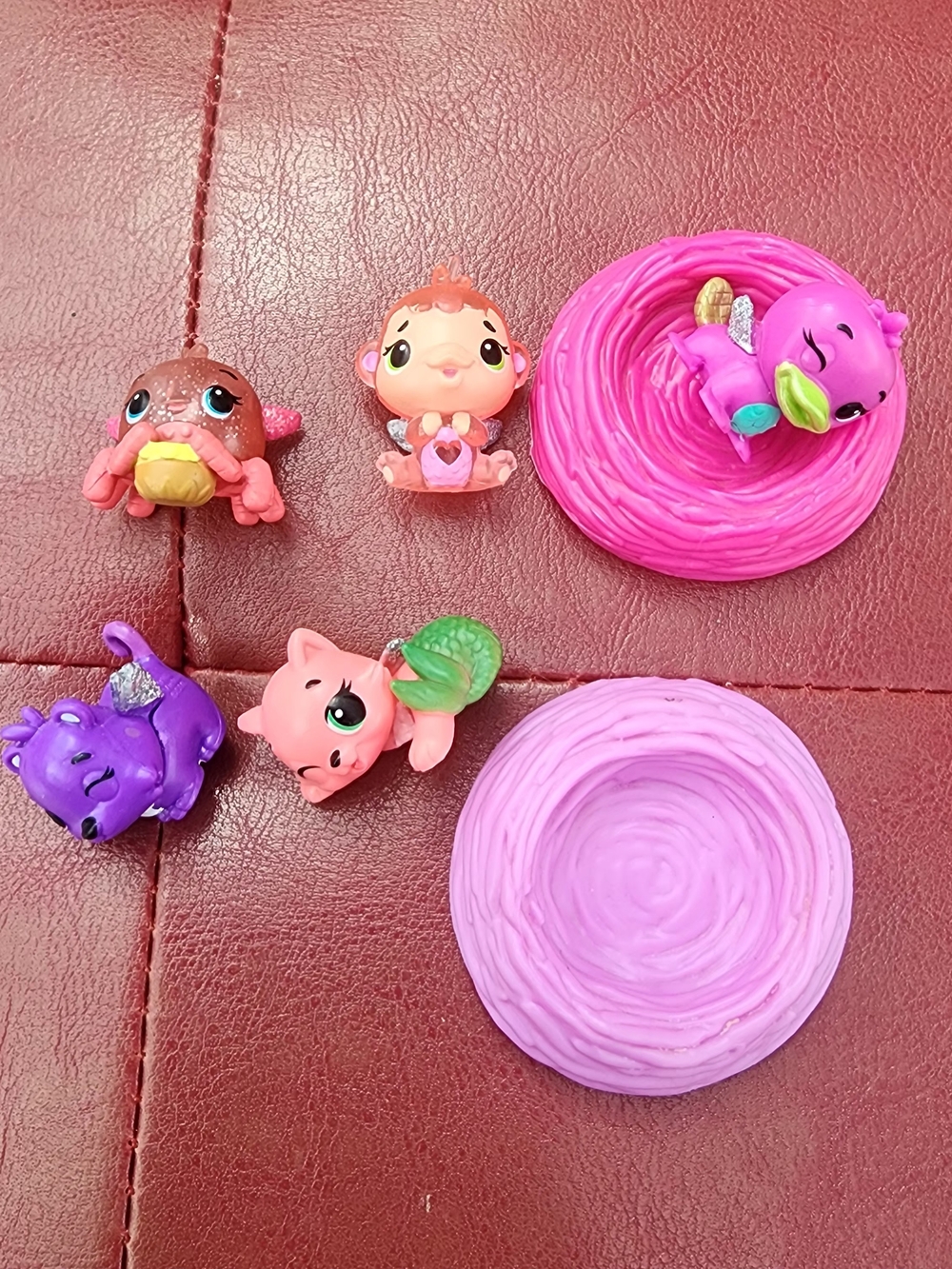 Assorted Hatchimal Lot With Nests